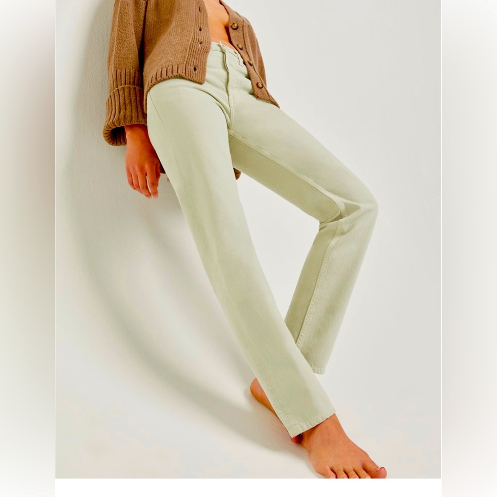 B Sides Brit Jean Overdye Dew 25